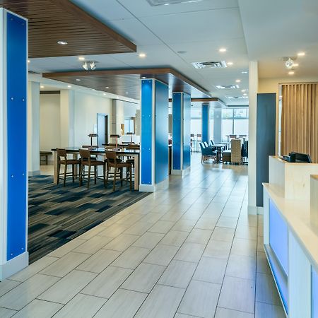 Holiday Inn Express & Suites - Medford By Ihg מראה חיצוני תמונה