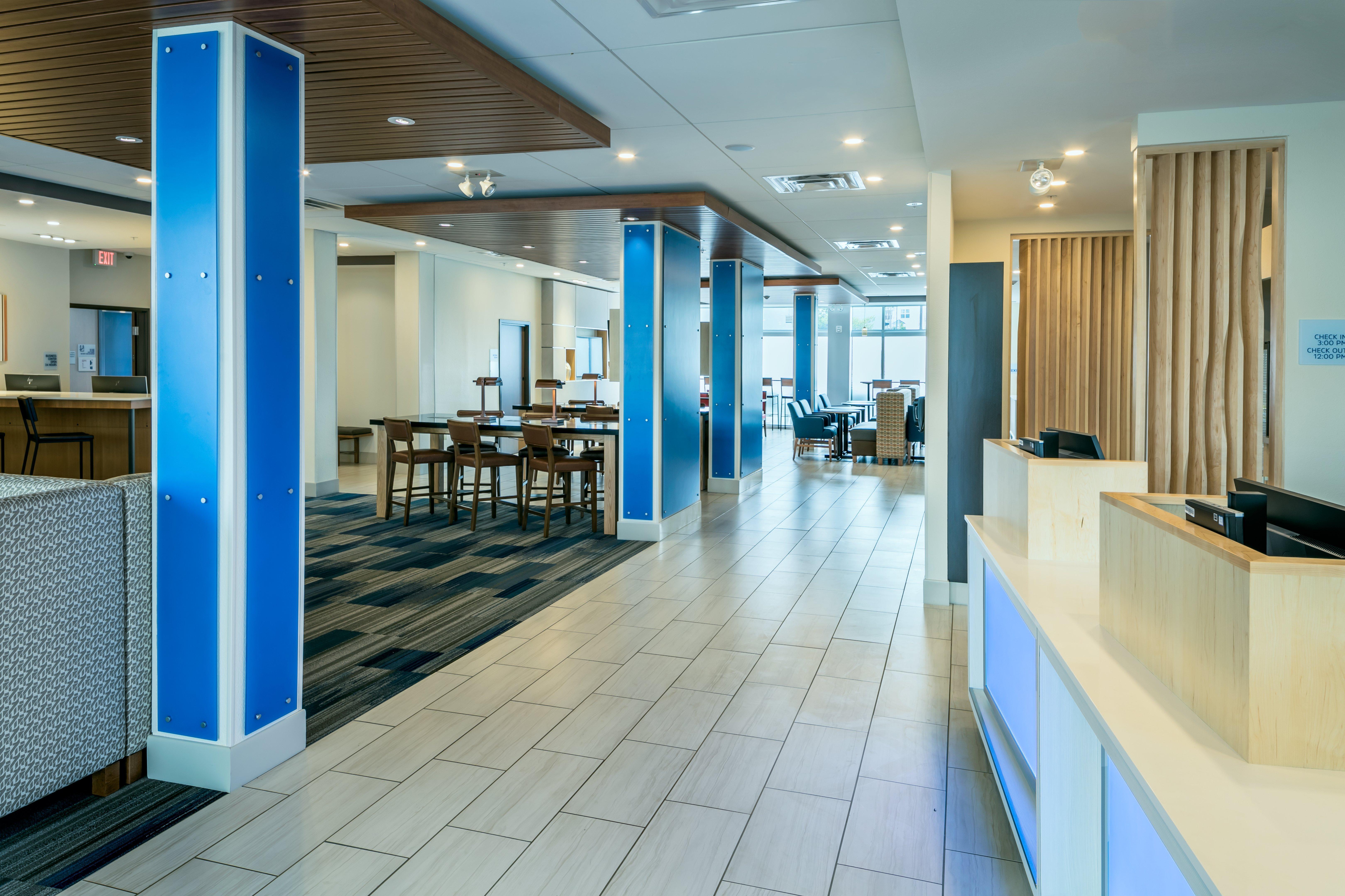 Holiday Inn Express & Suites - Medford By Ihg מראה חיצוני תמונה