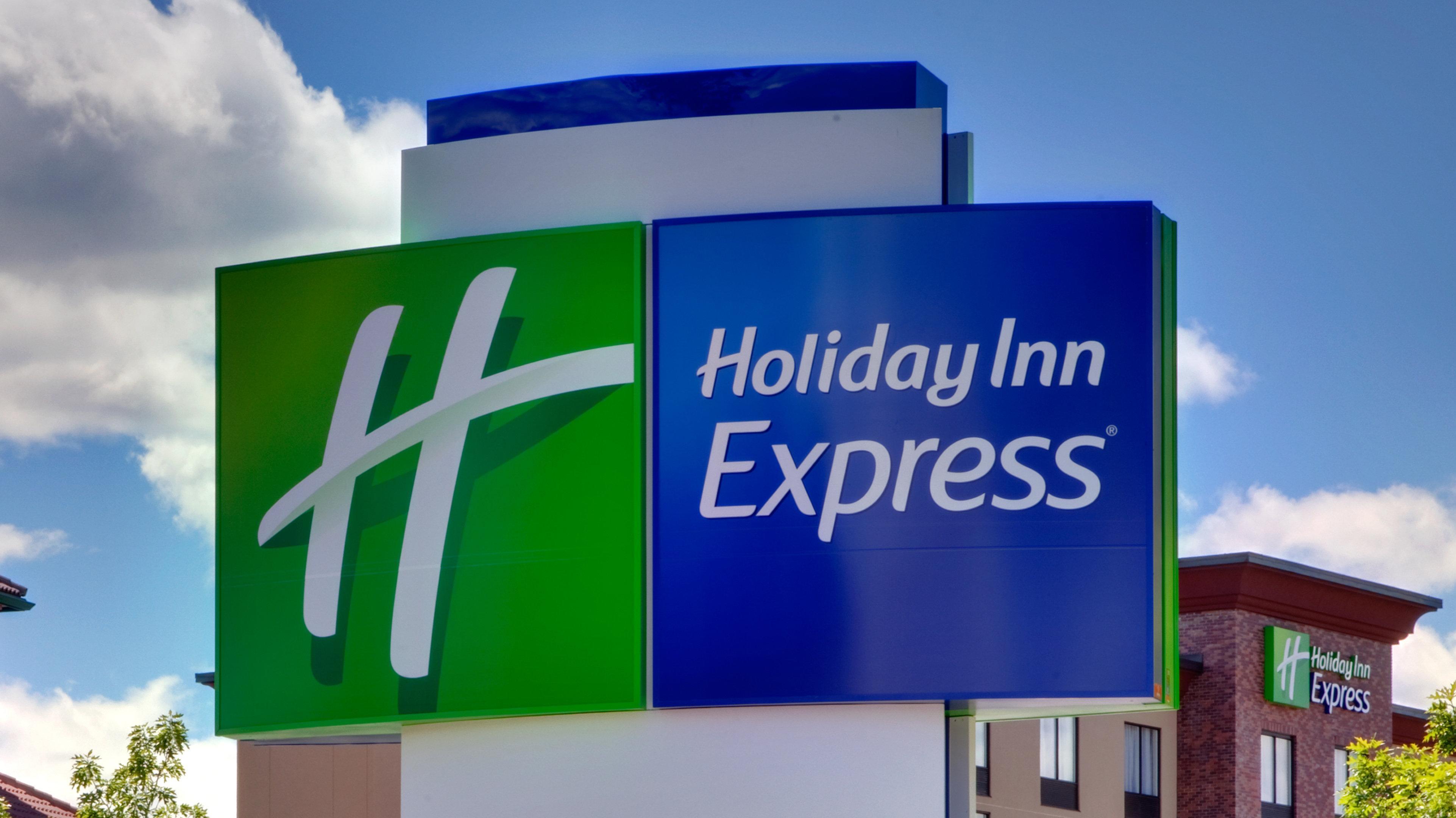 Holiday Inn Express & Suites - Medford By Ihg מראה חיצוני תמונה